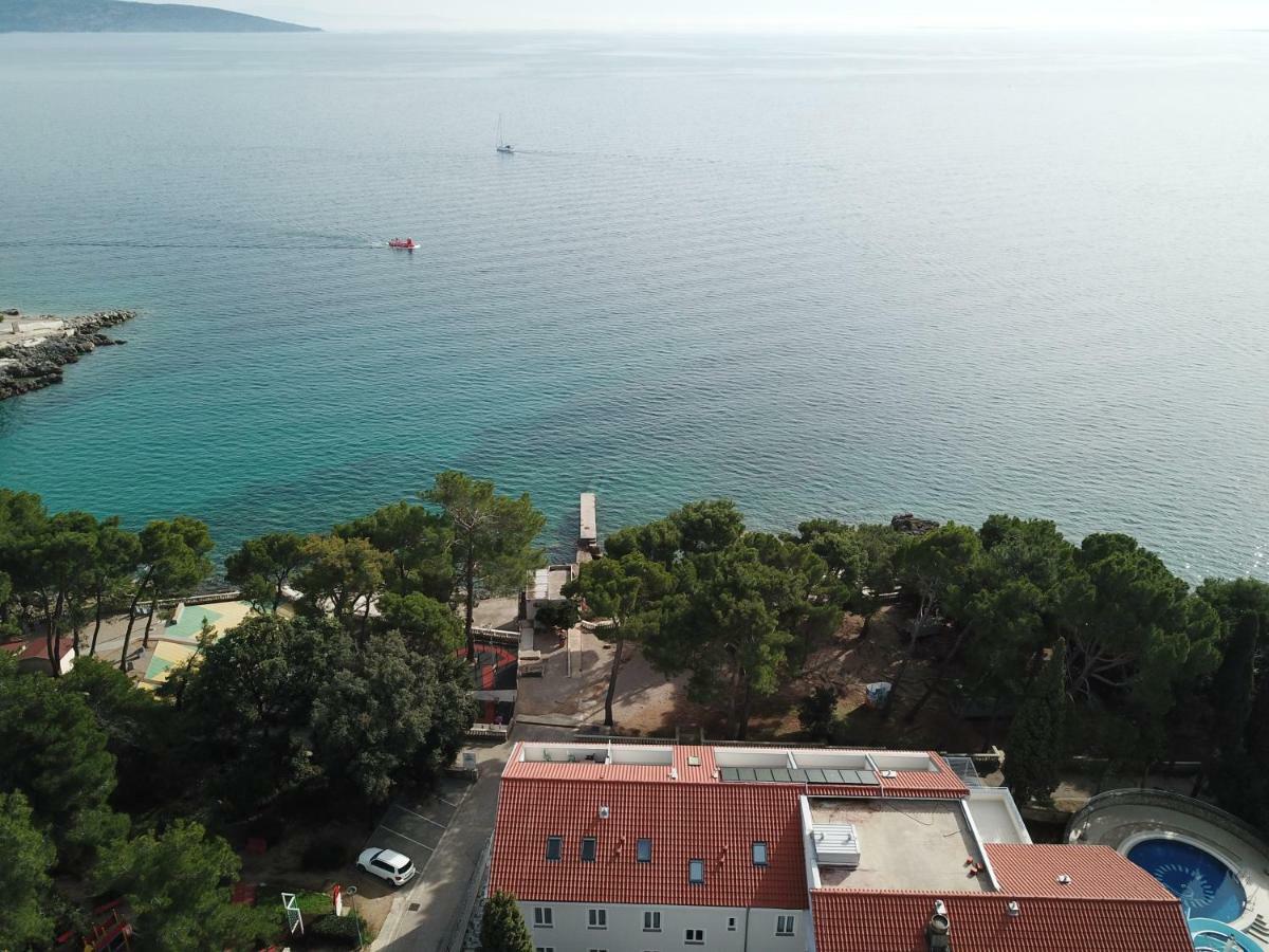Sesar Apartments Krk - No. 1 Iva Krk Town Exterior photo