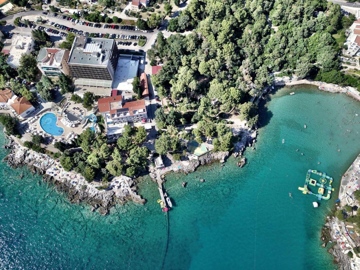 Sesar Apartments Krk - No. 1 Iva Krk Town Exterior photo