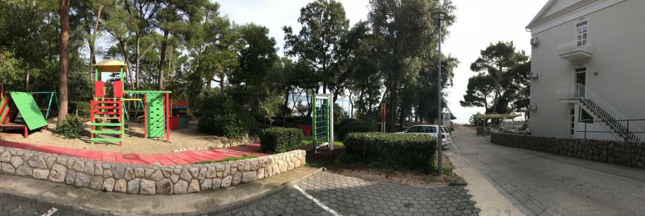 Sesar Apartments Krk - No. 1 Iva Krk Town Exterior photo