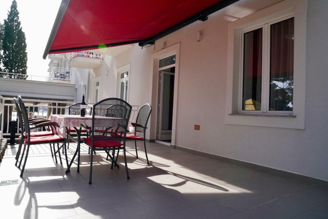 Sesar Apartments Krk - No. 1 Iva Krk Town Exterior photo